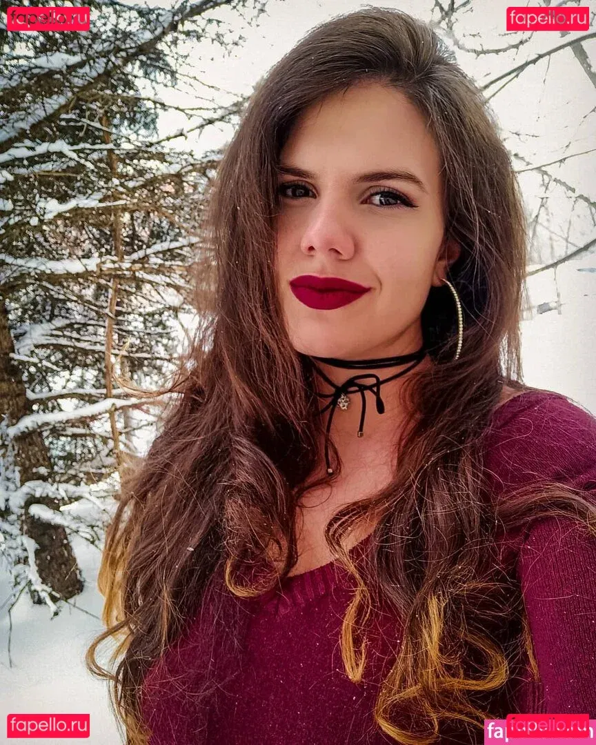 Eliza Stefanova Onlyfans Photo Gallery 