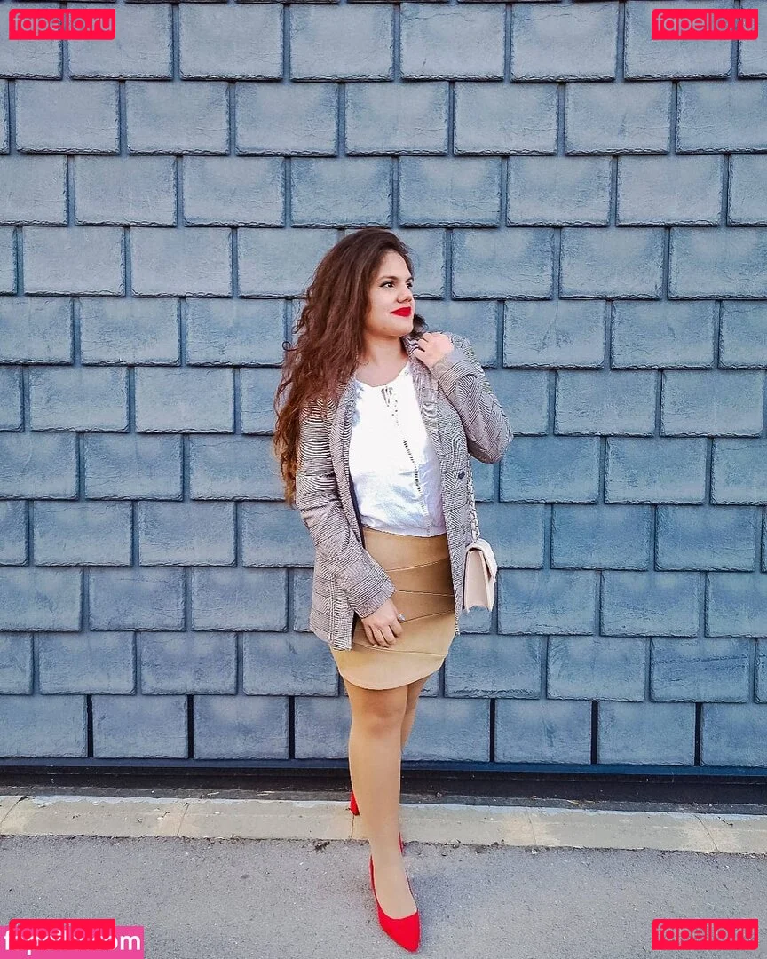 Eliza Stefanova Onlyfans Photo Gallery 