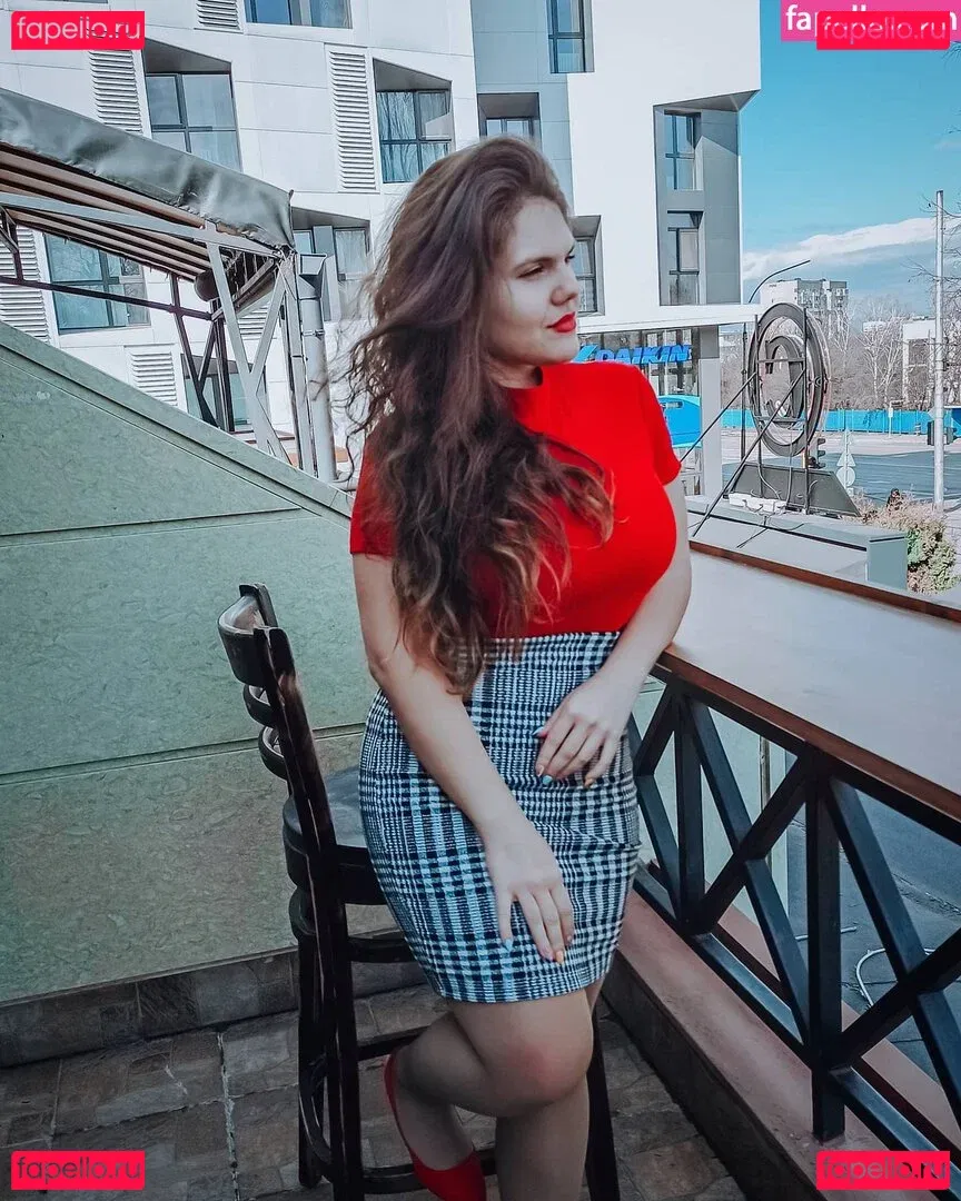 Eliza Stefanova Onlyfans Photo Gallery 