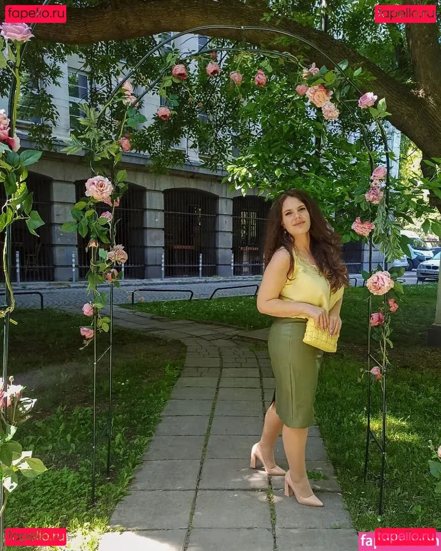 Eliza Stefanova Onlyfans Photo Gallery 