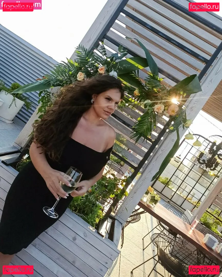 Eliza Stefanova Onlyfans Photo Gallery 