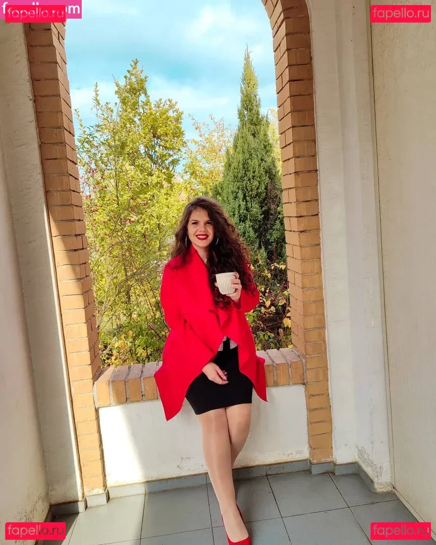 Eliza Stefanova Onlyfans Photo Gallery 