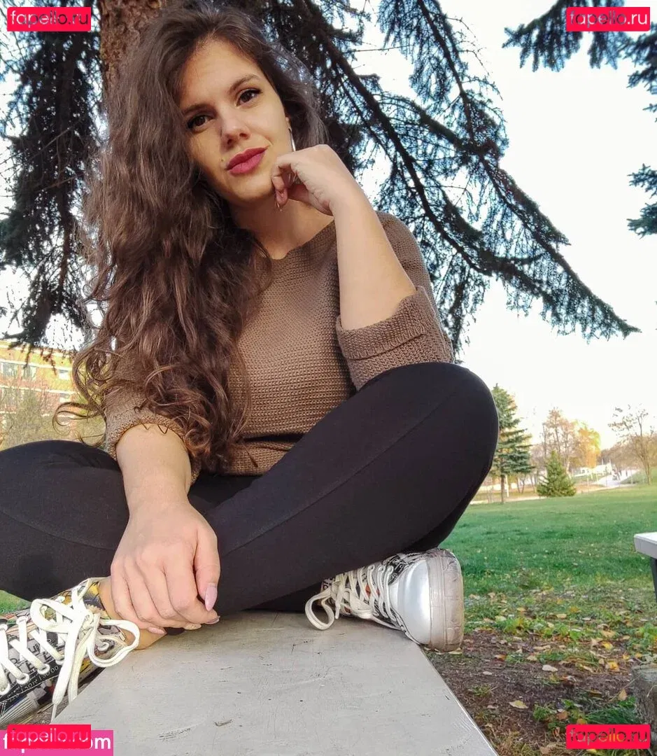 Eliza Stefanova Onlyfans Photo Gallery 