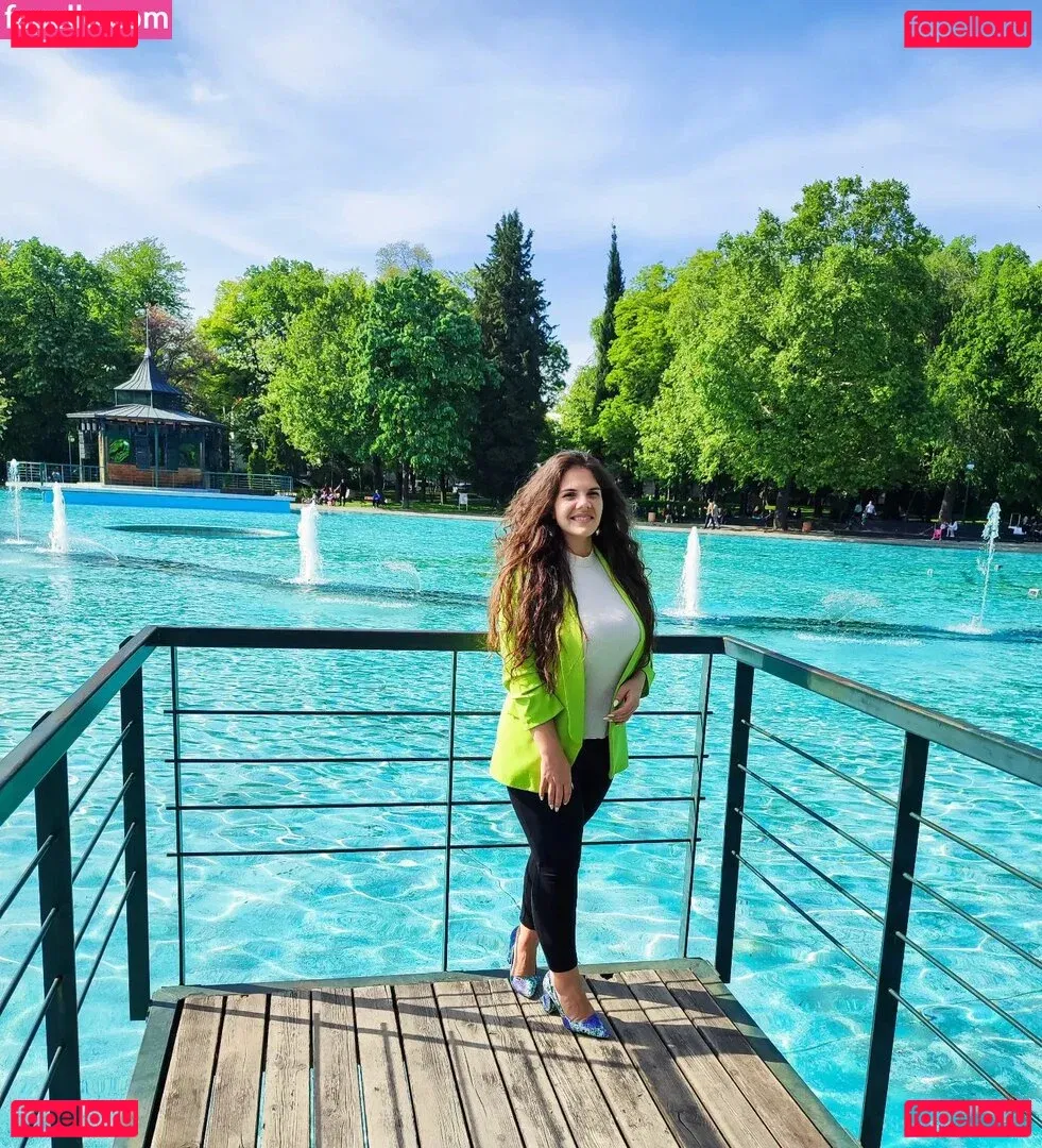 Eliza Stefanova Onlyfans Photo Gallery 