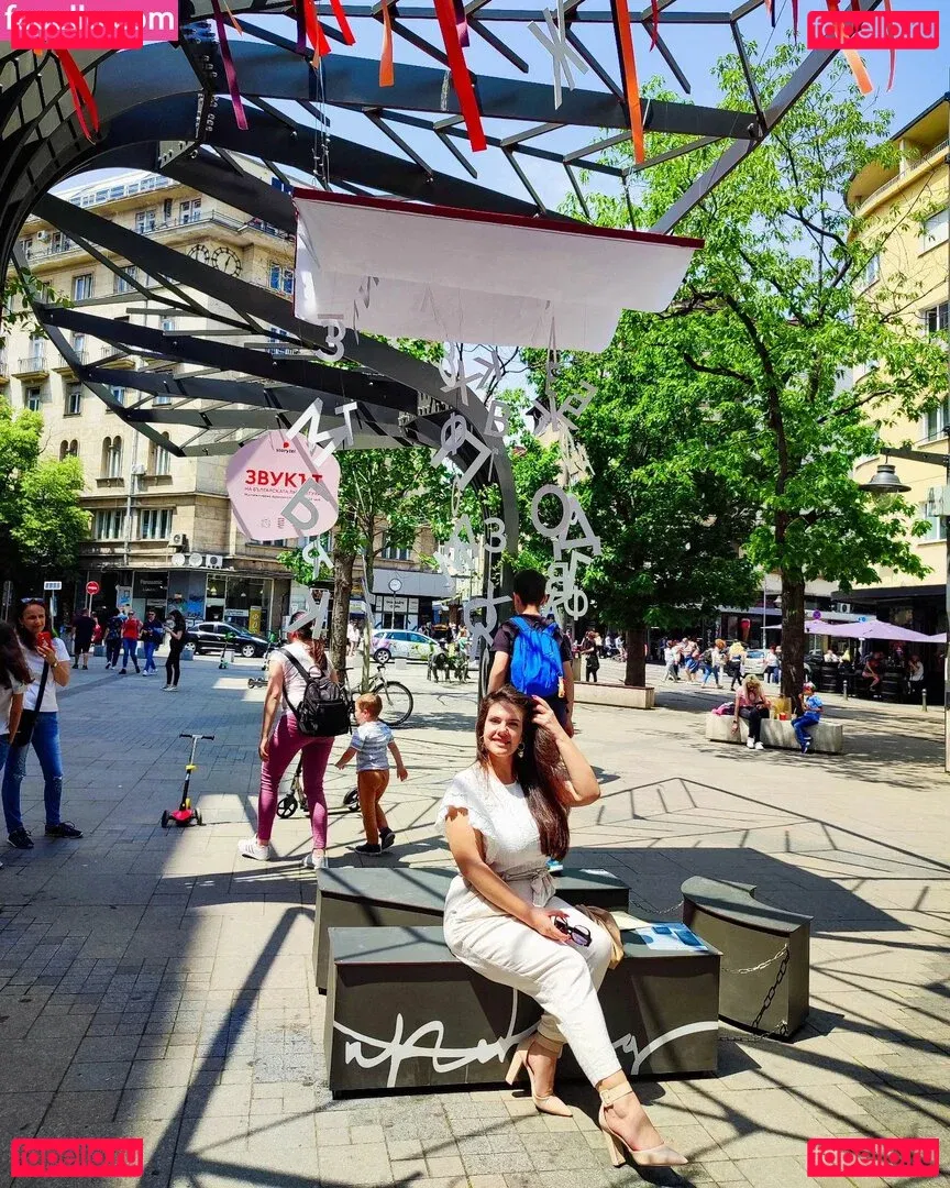 Eliza Stefanova Onlyfans Photo Gallery 