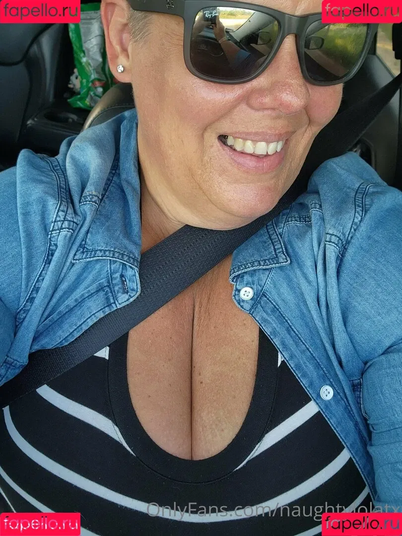 naughtylolatx Onlyfans Photo Gallery 