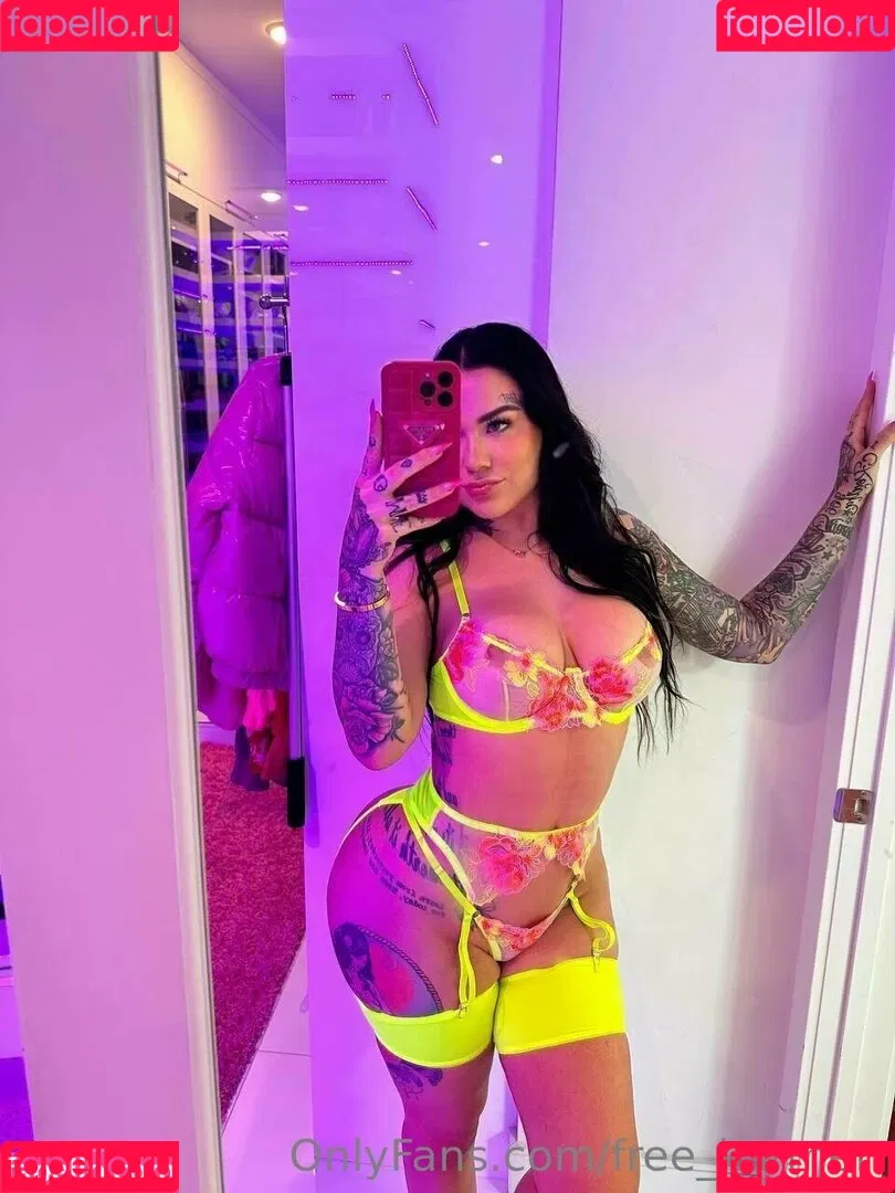 free_karmen Onlyfans Photo Gallery 