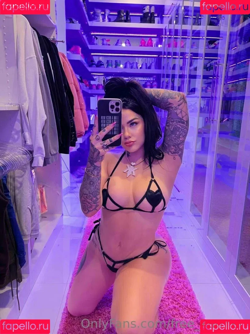 free_karmen Onlyfans Photo Gallery 