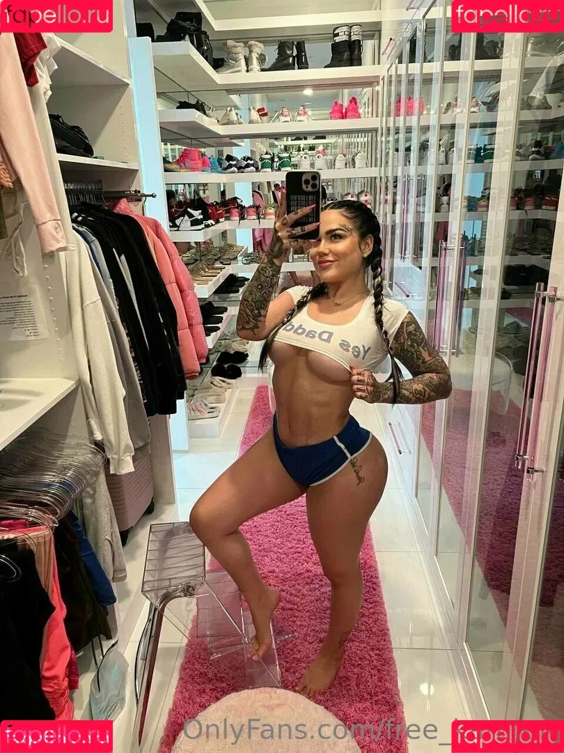 free_karmen Onlyfans Photo Gallery 