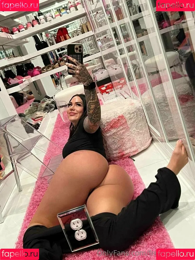 free_karmen Onlyfans Photo Gallery 