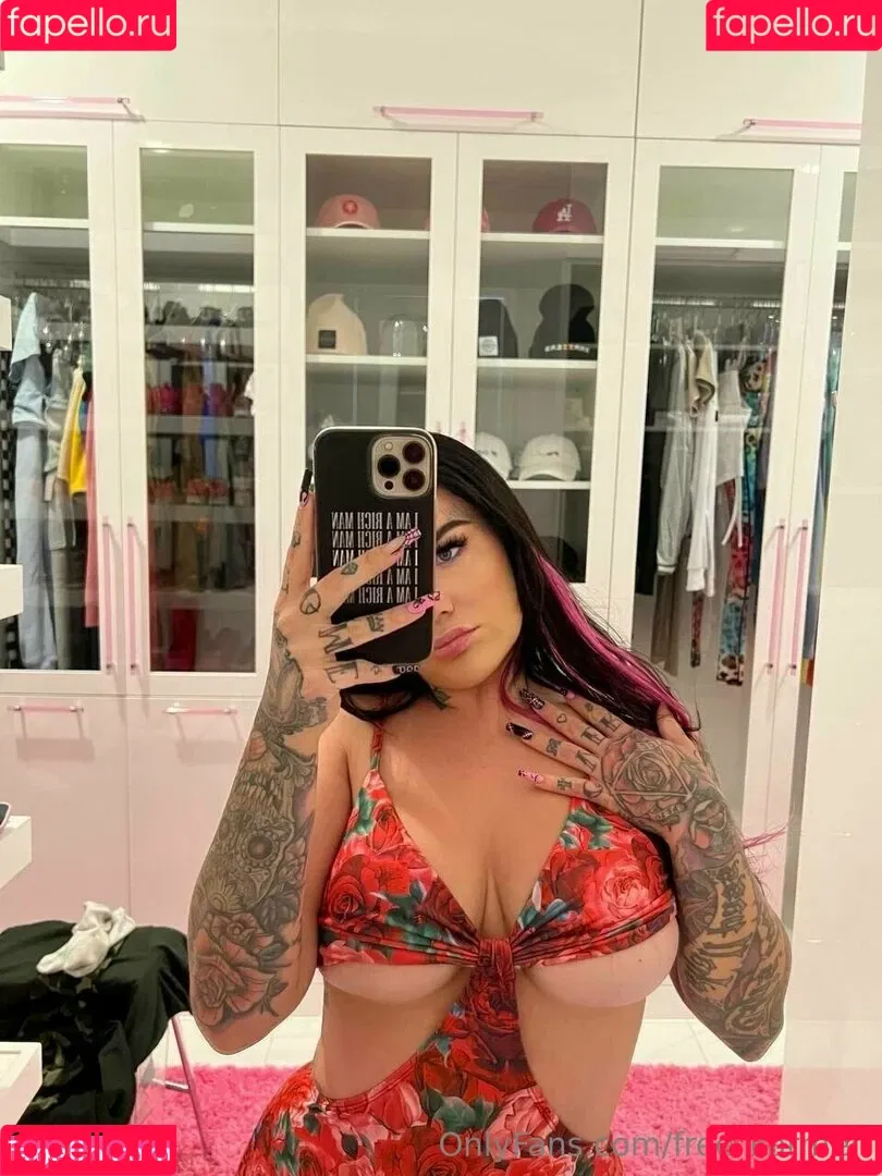 free_karmen Onlyfans Photo Gallery 