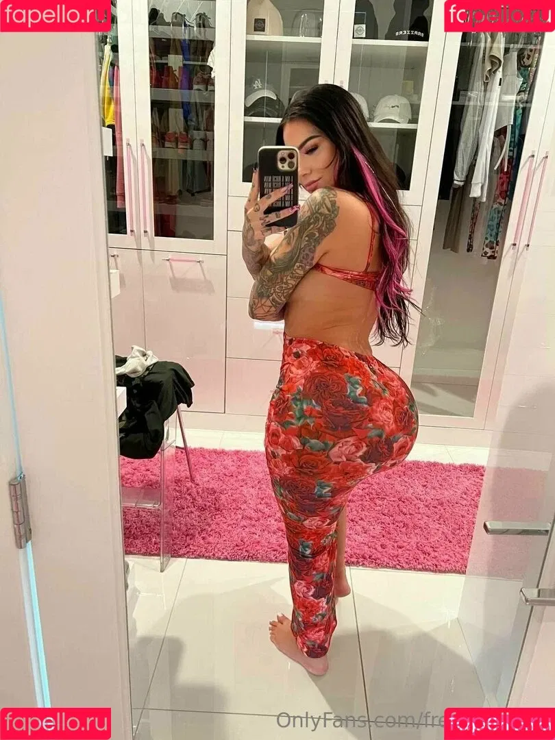 free_karmen Onlyfans Photo Gallery 