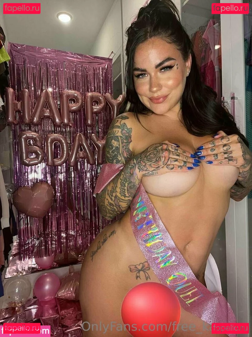 free_karmen Onlyfans Photo Gallery 