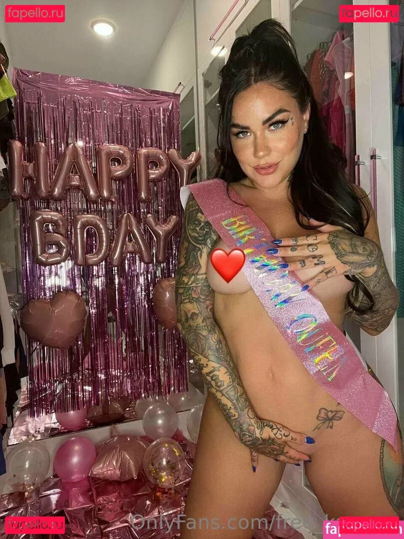 free_karmen Onlyfans Photo Gallery 