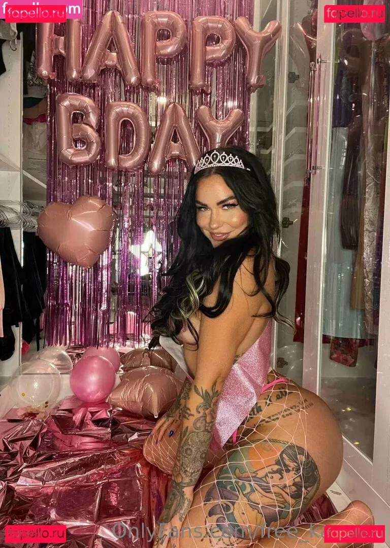 free_karmen Onlyfans Photo Gallery 