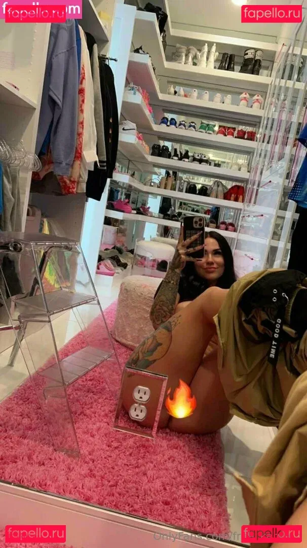 free_karmen Onlyfans Photo Gallery 