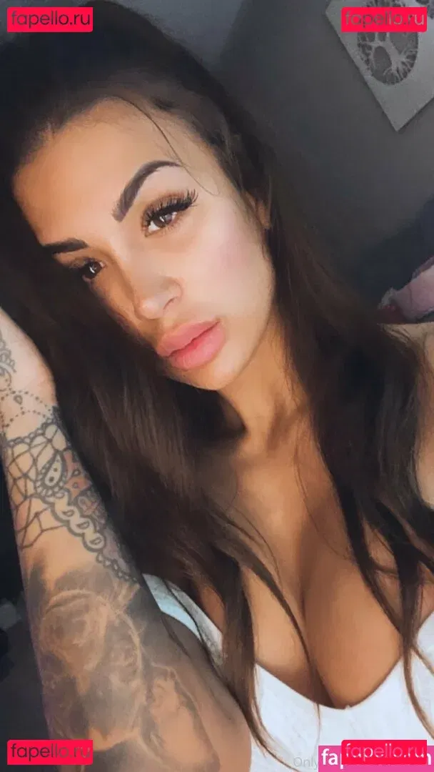 Socola Onlyfans Photo Gallery 