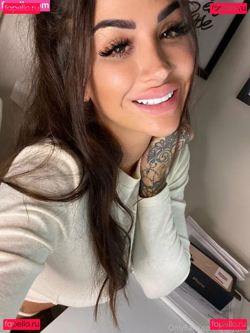 Socola Onlyfans Photo Gallery 