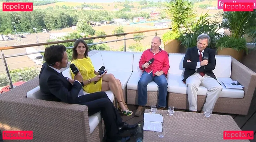 Margot Laffite Onlyfans Photo Gallery 