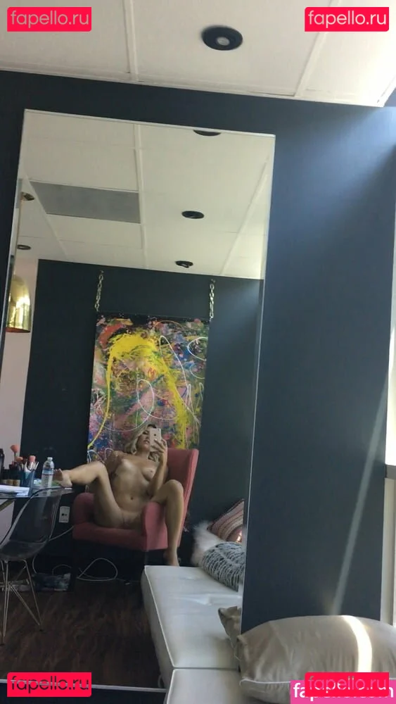 Charissa Thompson Onlyfans Photo Gallery 