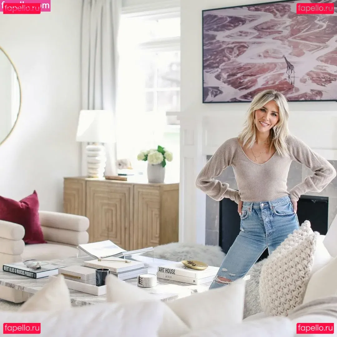 Charissa Thompson Onlyfans Photo Gallery 