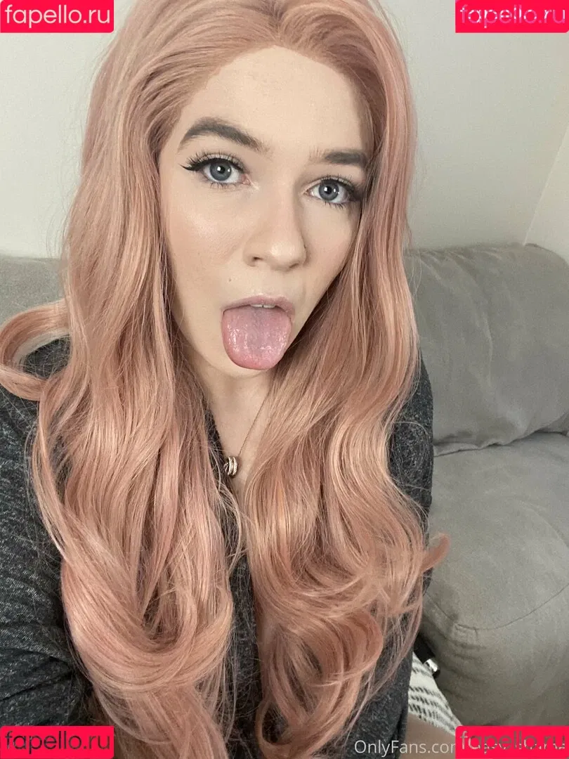 eevieaspen Onlyfans Photo Gallery 