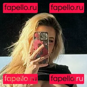 eevieaspen Onlyfans Photo Gallery 