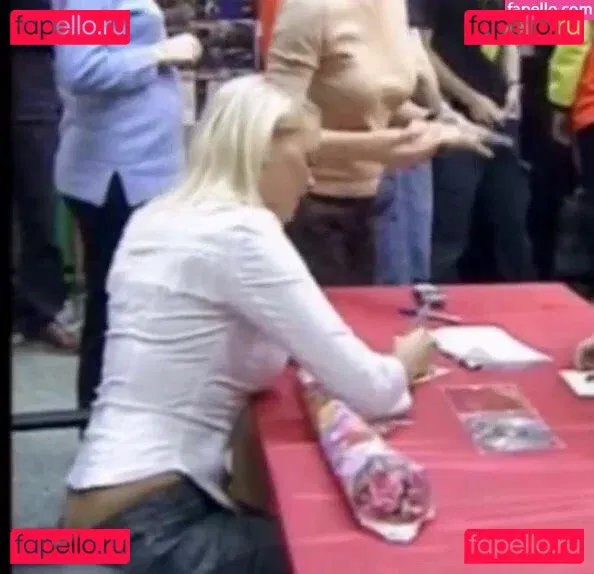 Emma Bunton Onlyfans Photo Gallery 