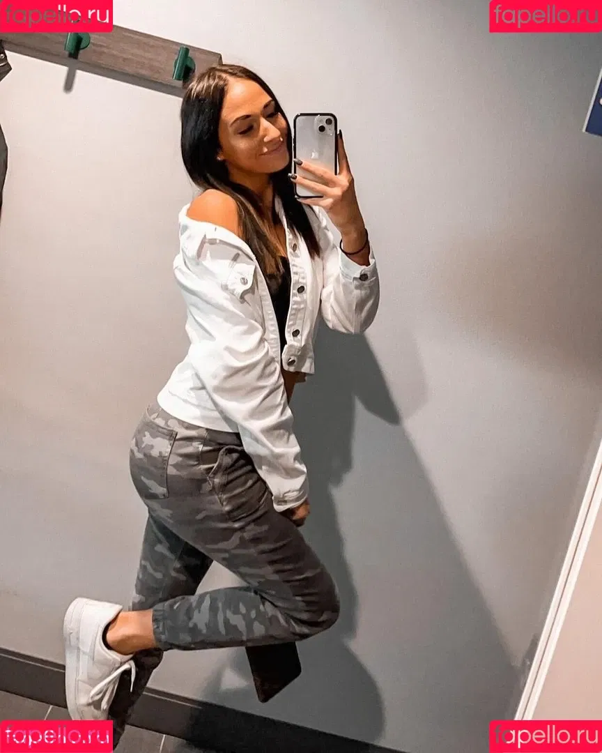 Emily Jaye Onlyfans Photo Gallery 