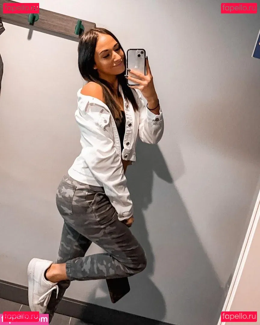 Emily Jaye Onlyfans Photo Gallery 