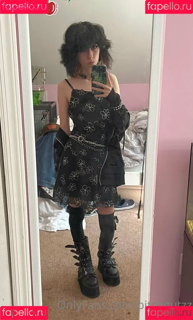 bitchgutzz Onlyfans Photo Gallery 