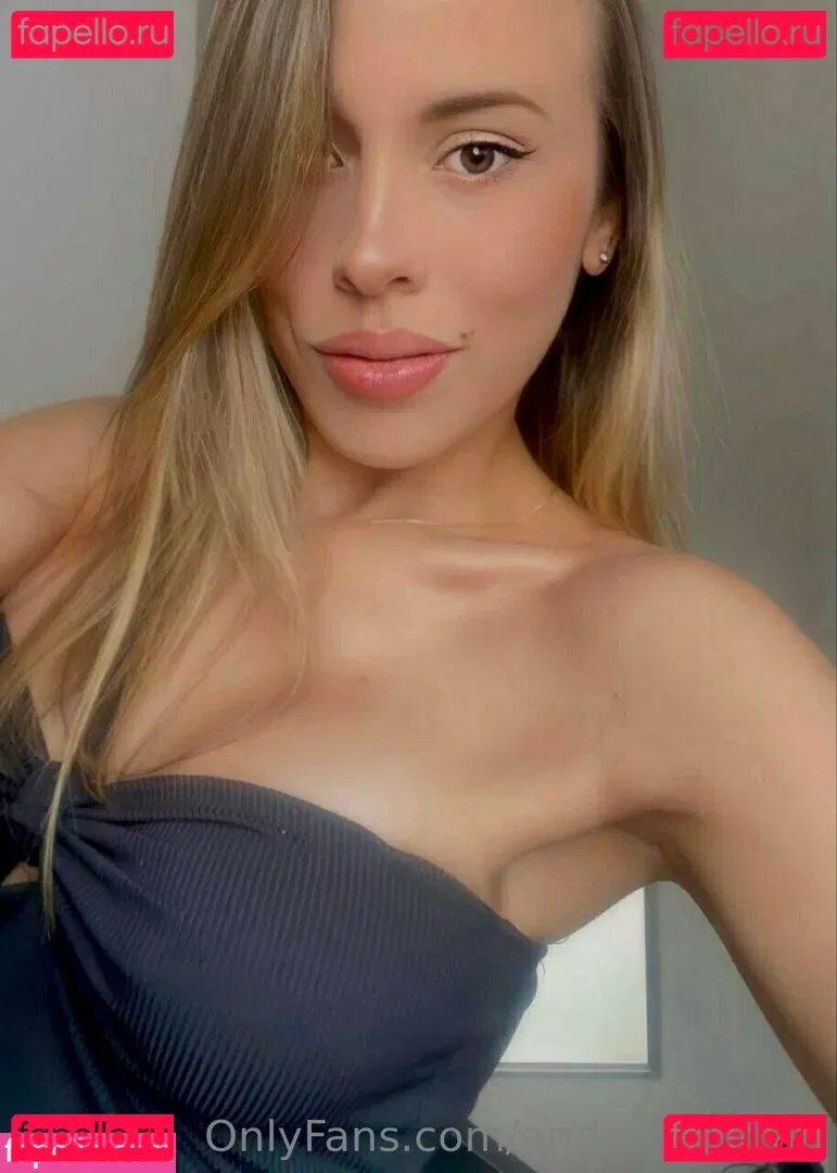 andreabeltran Onlyfans Photo Gallery 