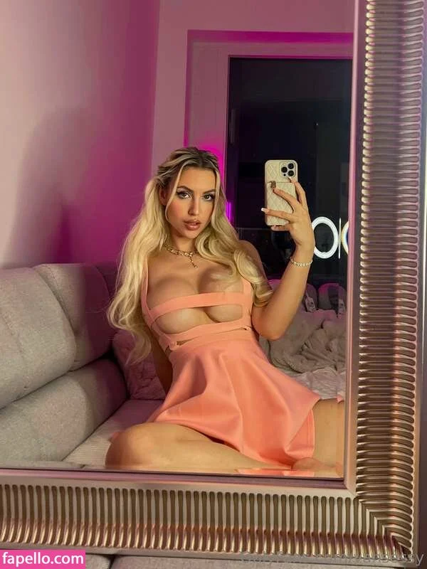 Vansessy Onlyfans Photo Gallery 