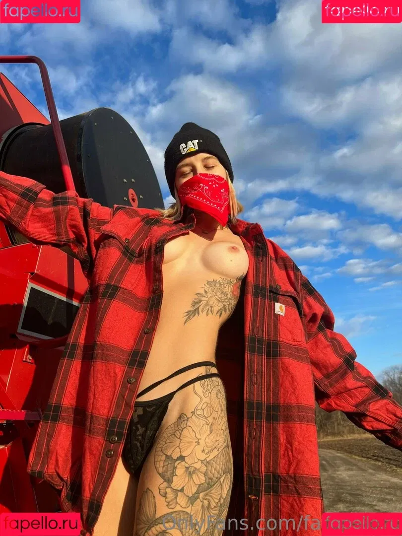 farmgirlcc Onlyfans Photo Gallery 