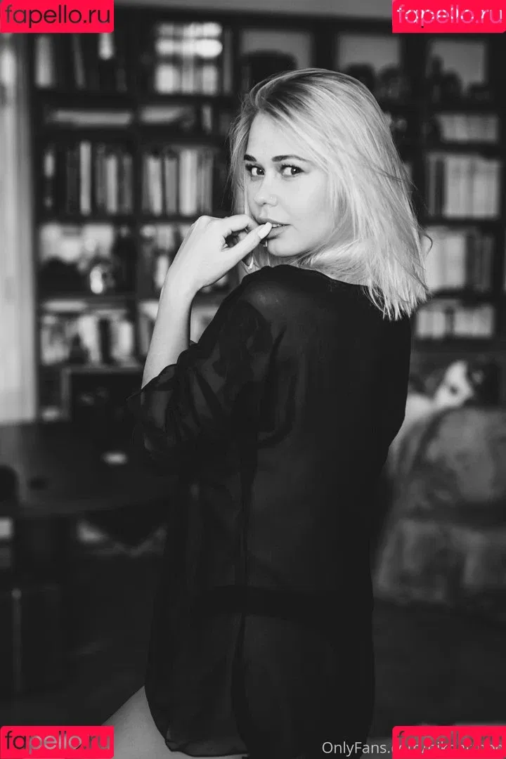 Darina Nikitina Onlyfans Photo Gallery 