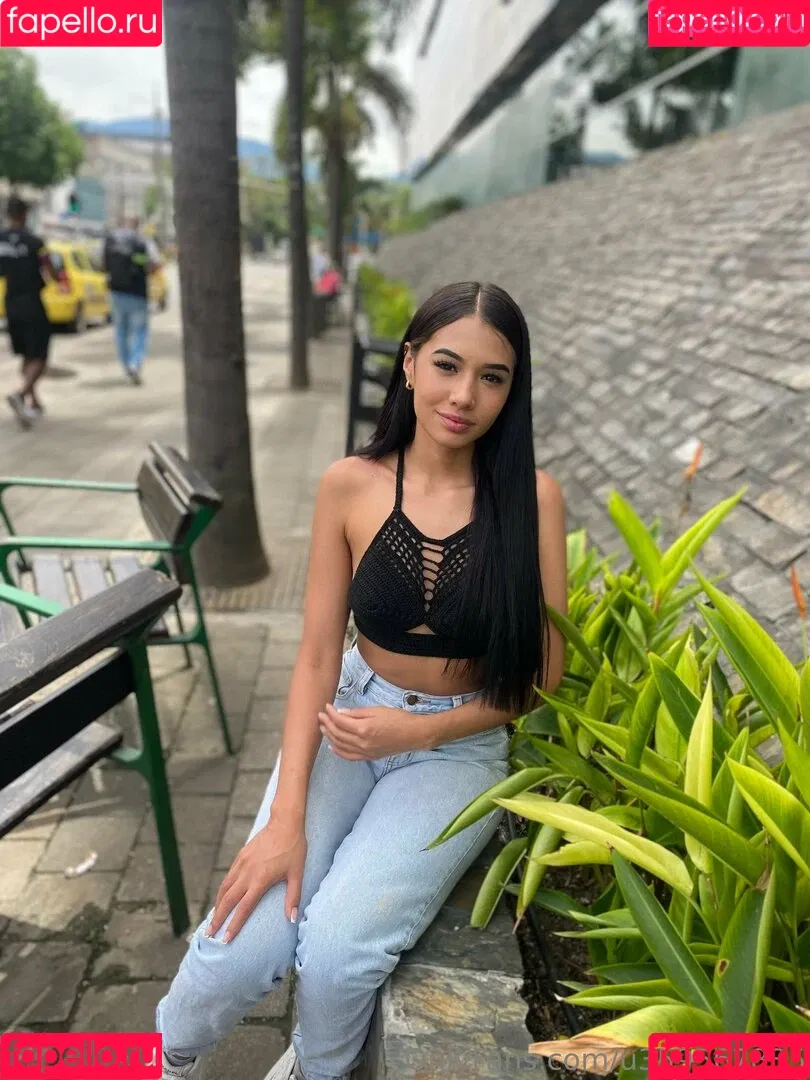 cecilia.suarez Onlyfans Photo Gallery 