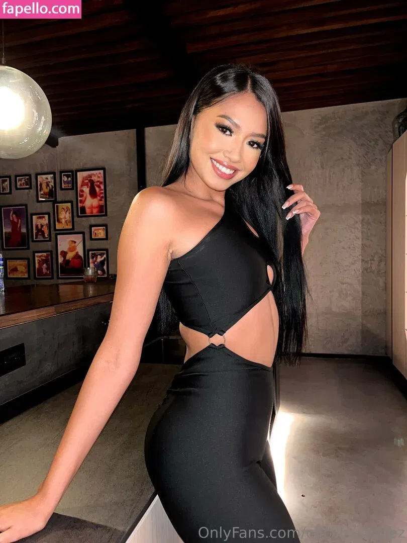 cecilia.suarez Onlyfans Photo Gallery 