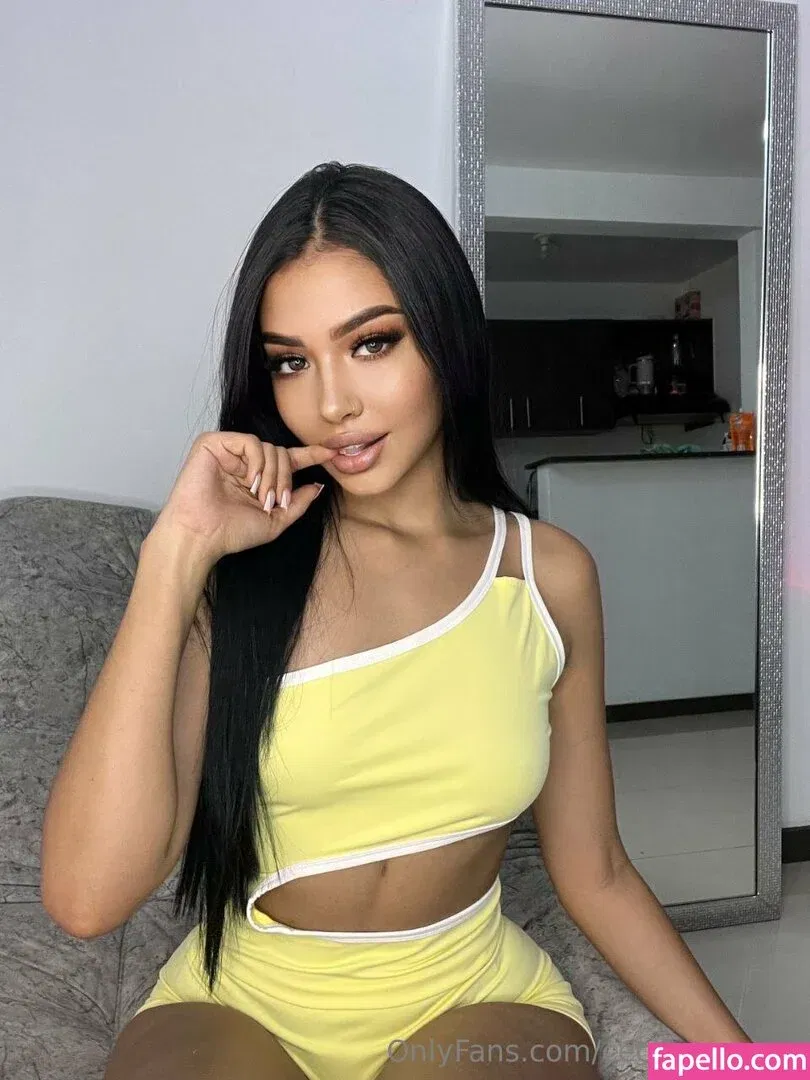 cecilia.suarez Onlyfans Photo Gallery 