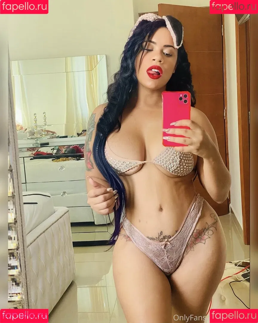 karenvip Onlyfans Photo Gallery 