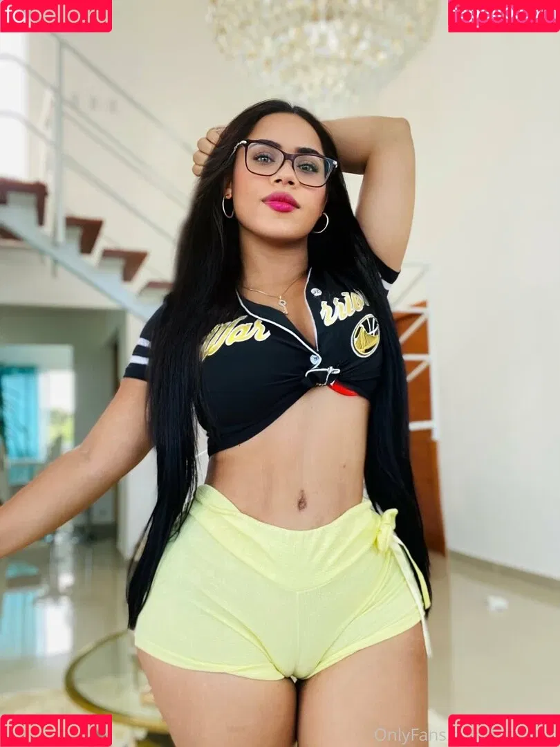 karenvip Onlyfans Photo Gallery 