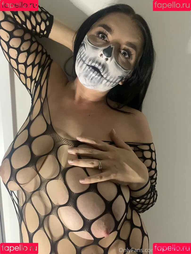 tashag18 Onlyfans Photo Gallery 