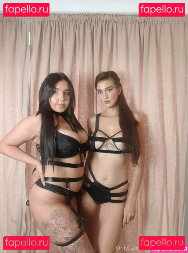 tashag18 Onlyfans Photo Gallery 