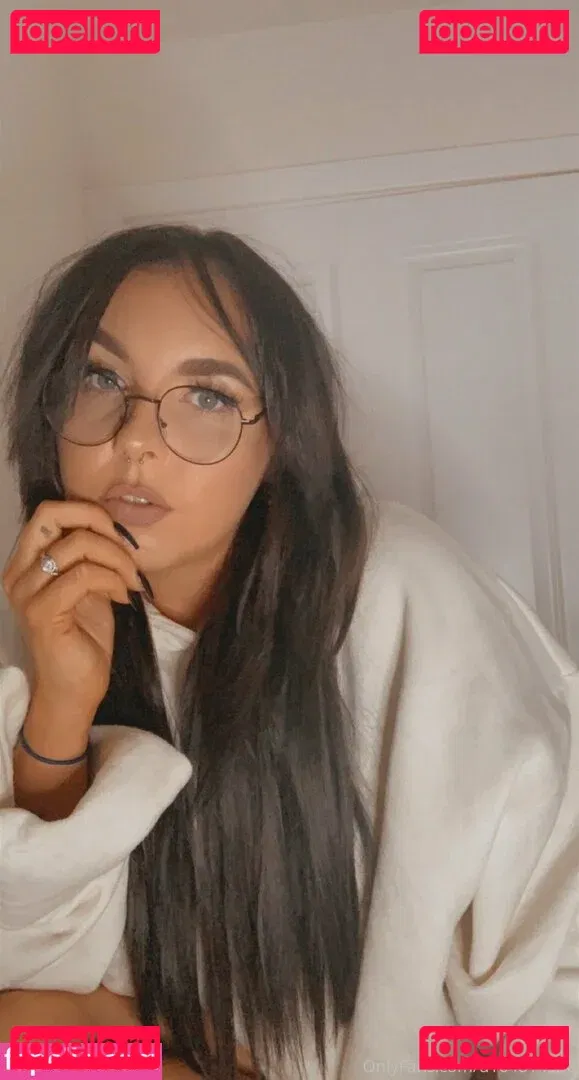 tashag18 Onlyfans Photo Gallery 