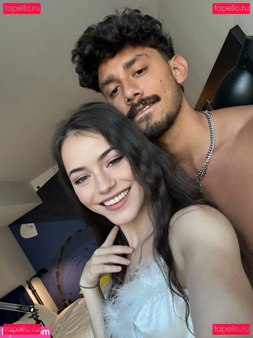 KylieXQuinn Onlyfans Photo Gallery 