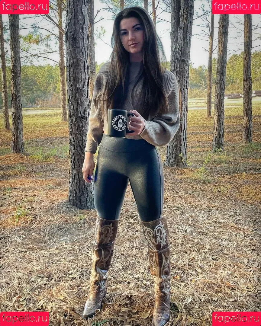Hannah Barron Onlyfans Photo Gallery 