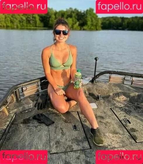 Hannah Barron Onlyfans Photo Gallery 