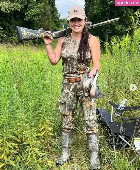 Hannah Barron Onlyfans Photo Gallery 