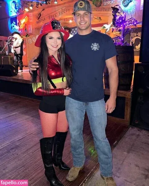 Hannah Barron Onlyfans Photo Gallery 