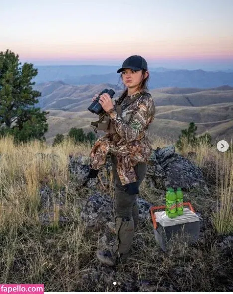 Hannah Barron Onlyfans Photo Gallery 