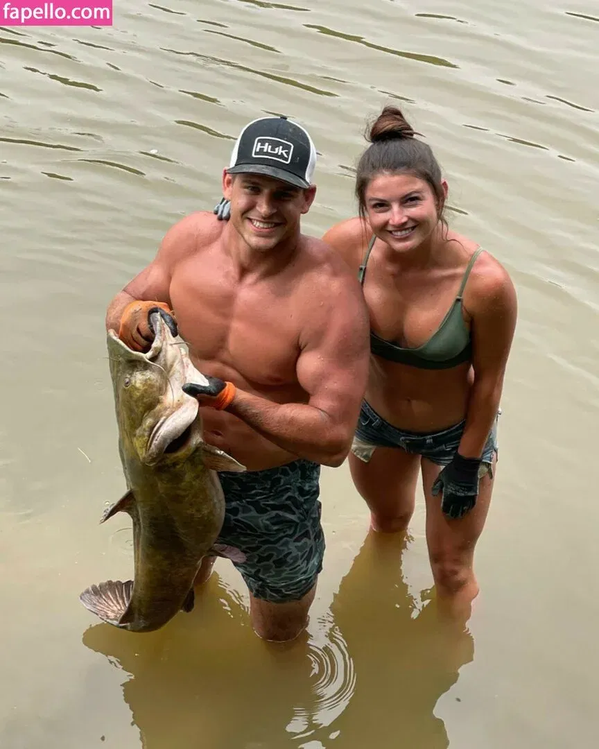 Hannah Barron Onlyfans Photo Gallery 